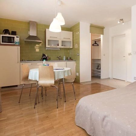 Apartment Rainbow Studio Ljubljana Oda fotoğraf